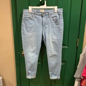 Universal Thread Light Wash Women's Cropped Jeans